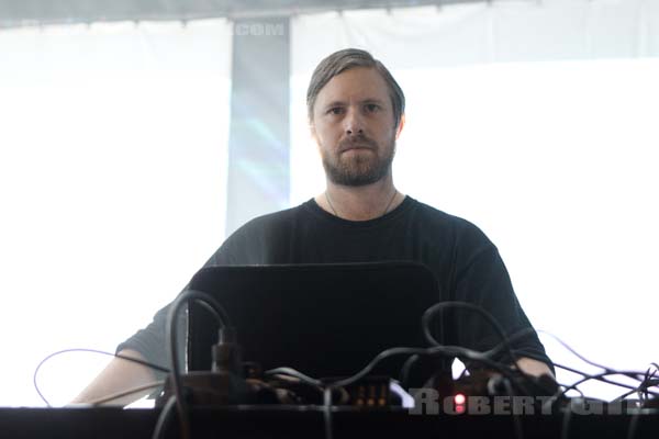 BLANCK MASS - 2015-09-18 - ANGERS - Le Chabada - 